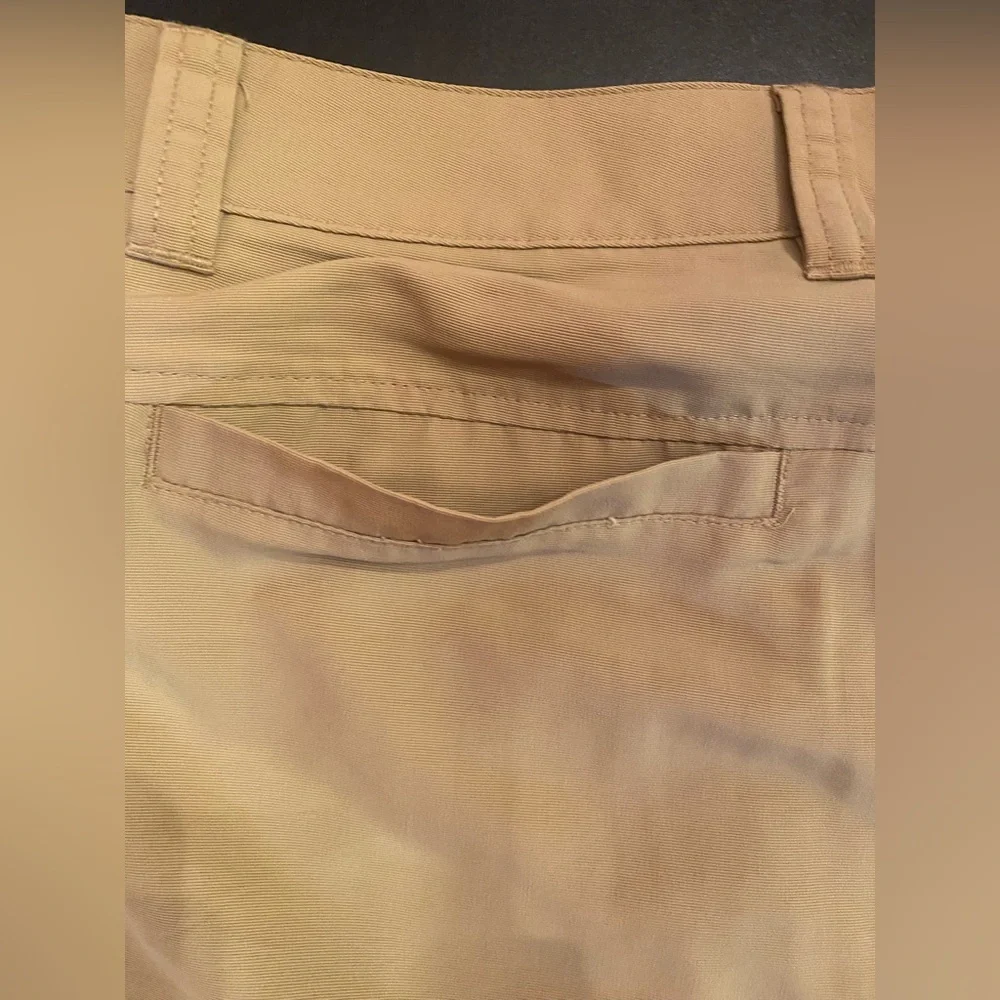REI Men’s Shorts‎ Size 32 - Picture 7 of 8